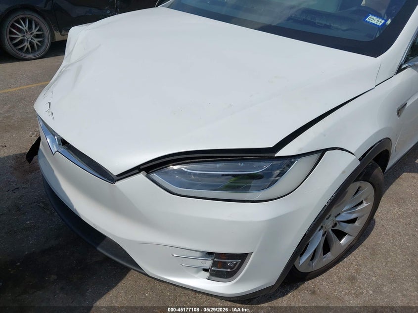 2016 Tesla Model x VIN 5YJXCAE27GF003060 IAAI salvage auction — RIGHT FRONT, Salvage Title, sold $5,150 on 2026-07-30 (photo 6)