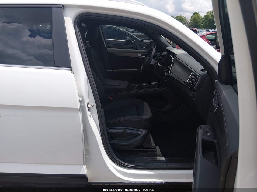 2024 Volkswagen Atlas cross sport VIN 1V2LE2CA2RC250252 IAAI salvage auction — HAIL, Salvage (Arkansas), sold $10,700 on 2026-08-22 (photo 5)