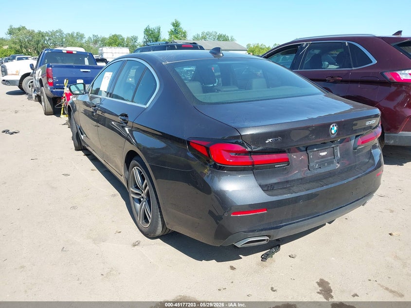 2023 BMW 5er VIN WBA13BJ04PWY16347 IAAI salvage auction — HAIL, Salvage Title, sold $17,250 on 2026-07-21 (photo 3)