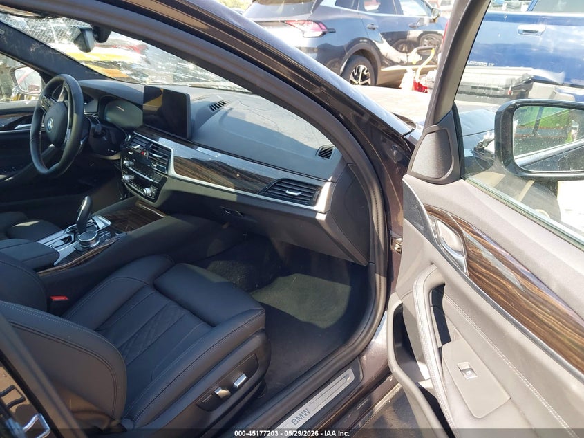 2023 BMW 5er VIN WBA13BJ04PWY16347 IAAI salvage auction — HAIL, Salvage Title, sold $17,250 on 2026-07-21 (photo 5)