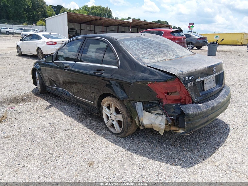 2010 Mercedes-benz C-klasse VIN WDDGF5EB5AR119105 IAAI salvage auction — NORMAL WEAR, Clear (Louisiana), sold $375 on 2026-07-29 (photo 3)