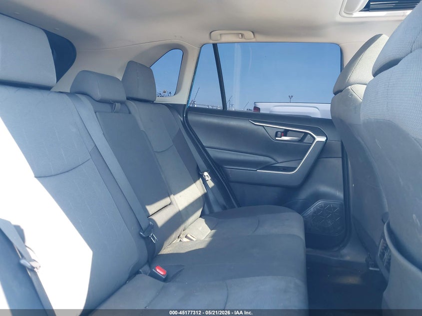 2019 Toyota Rav 4 VIN 2T3P1RFV2KW001538 IAAI salvage auction — RIGHT SIDE, Salvage (California), sold $9,000 on 2026-07-29 (photo 8)