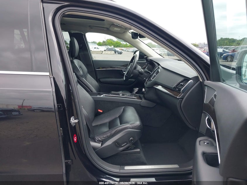 2018 Volvo Xc90 VIN YV4A22PK3J1358459 IAAI salvage auction — SIDE, Salvage (Oregon), sold $11,300 on 2026-07-31 (photo 5)
