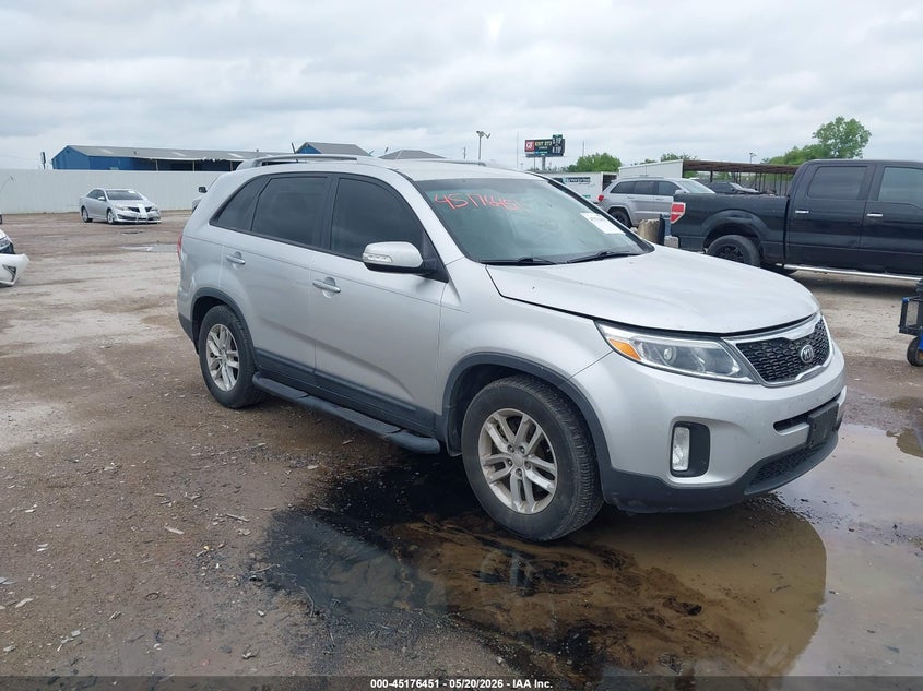 2014 Kia Sorento VIN 5XYKT3A66EG479014 IAAI salvage auction — HAIL, Original (Texas), sold $4,025 on 2026-07-15 (photo 1)