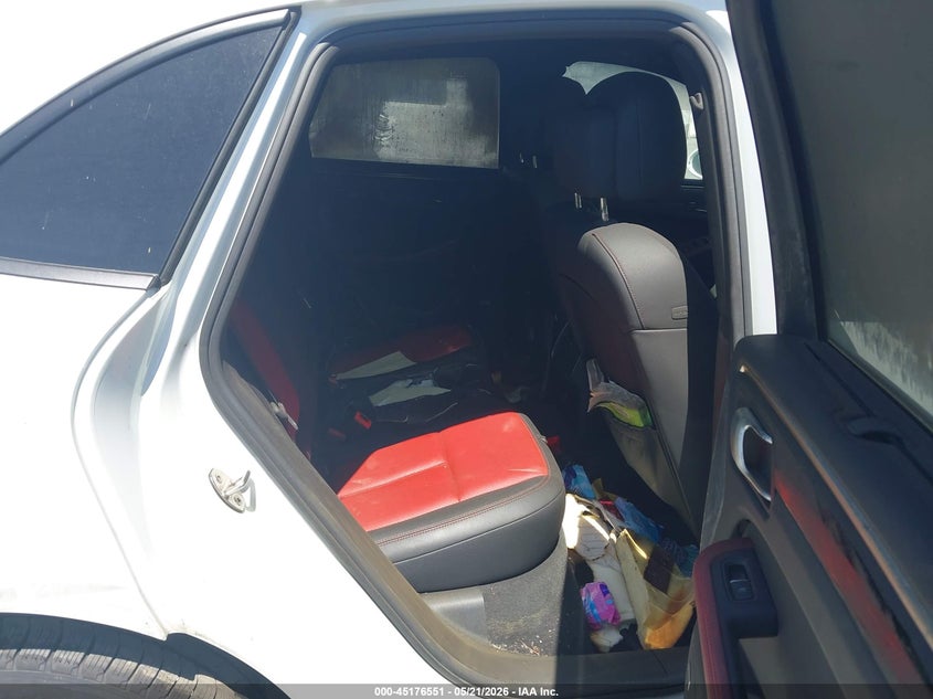 2019 Porsche Macan VIN WP1AA2A57KLB01608 IAAI salvage auction — EXTERIOR BURN, Clear (California), sold $8,700 on 2026-07-06 (photo 8)