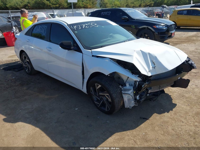 2025 Hyundai Elantra VIN KMHLM4DG1SU001472 IAAI salvage auction — FRONT END, Salvage (Indiana), sold $2,750 on 2026-07-28 (photo 1)