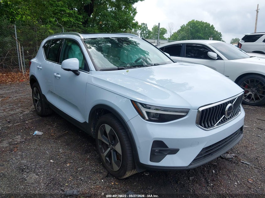 2025 Volvo Xc40 VIN YV4L12UE6S2552196 — IAAI salvage auction photo