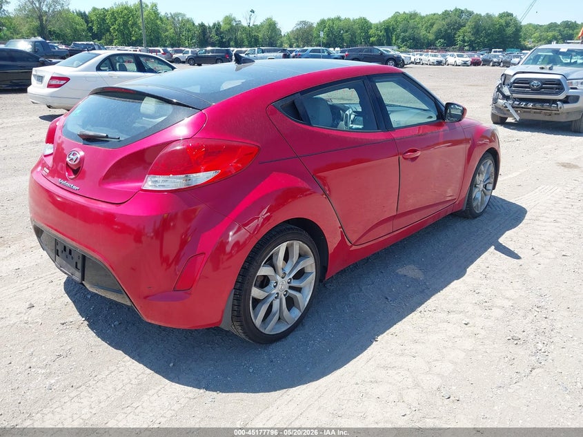 2013 Hyundai Veloster VIN KMHTC6AD5DU148311 IAAI salvage auction — NORMAL WEAR, Salvage (Texas), sold $25 on 2026-07-28 (photo 4)