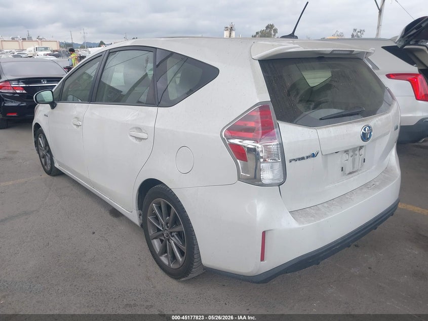 2015 Toyota Prius v VIN JTDZN3EU8FJ038522 IAAI salvage auction — RIGHT FRONT, Salvage (California), sold $4,850 on 2026-07-29 (photo 3)