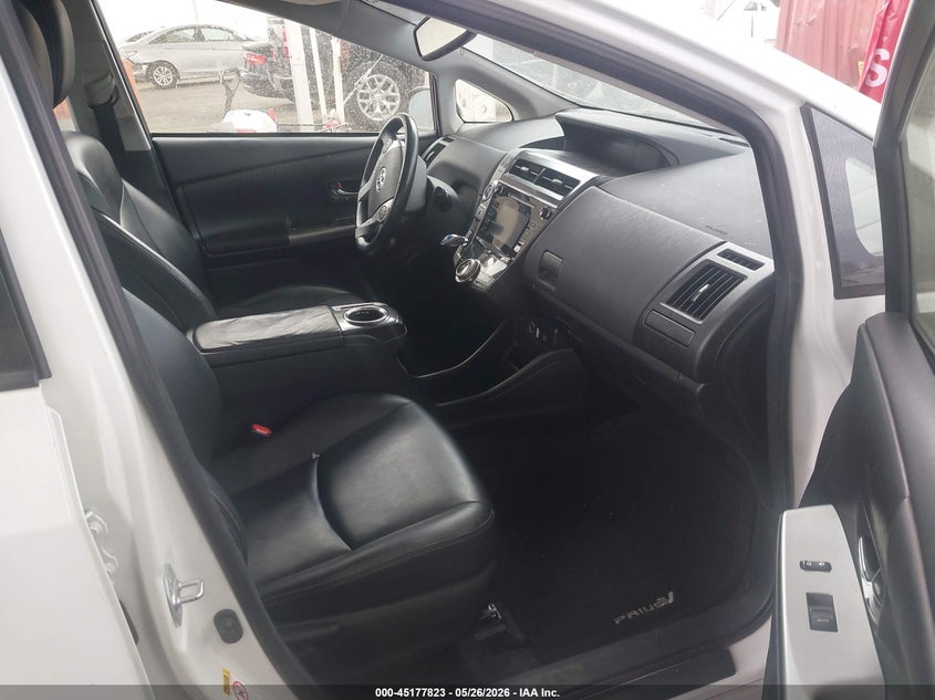 2015 Toyota Prius v VIN JTDZN3EU8FJ038522 IAAI salvage auction — RIGHT FRONT, Salvage (California), sold $4,850 on 2026-07-29 (photo 5)