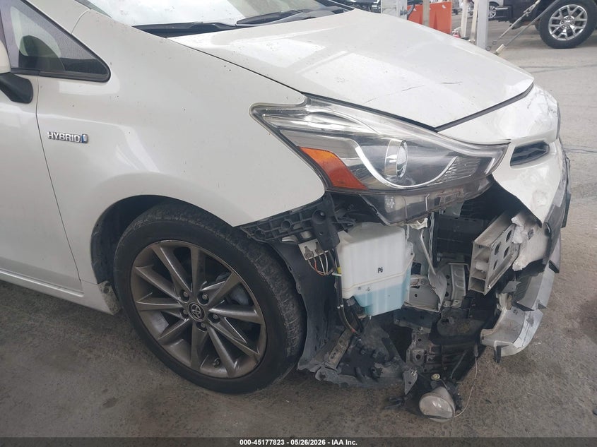 2015 Toyota Prius v VIN JTDZN3EU8FJ038522 IAAI salvage auction — RIGHT FRONT, Salvage (California), sold $4,850 on 2026-07-29 (photo 6)