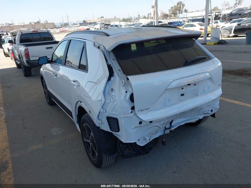 2025 Kia Niro VIN KNDCR3LE6S5257844 IAAI salvage auction — REAR END, Salvage (California), sold $10,750 on 2026-07-15 (photo 3)