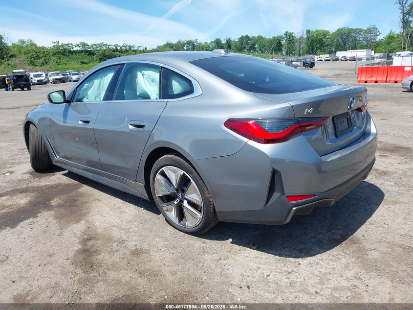 2025 BMW VIN WBY43HD00SFU16338 IAAI salvage auction — SIDE, Salvage Title, sold $13,400 on 2026-07-23 (photo 3)