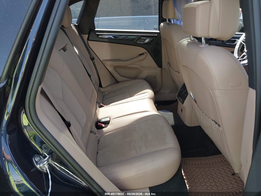 2020 Porsche Macan VIN WP1AA2A51LLB13450 IAAI salvage auction — REAR END, Salvage Title, sold $9,600 on 2026-07-15 (photo 8)