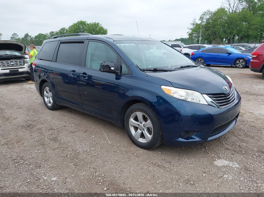 2011 Toyota Sienna VIN 5TDKK3DCXBS095028 IAAI salvage auction — HAIL, Clear (Missouri), sold $1,350 on 2026-07-13 (photo 1)