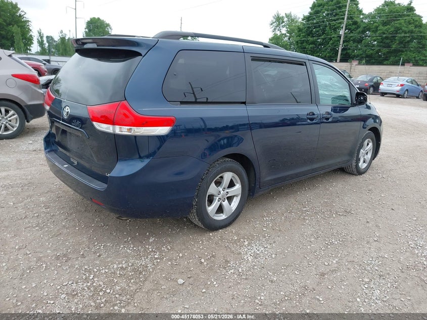 2011 Toyota Sienna VIN 5TDKK3DCXBS095028 IAAI salvage auction — HAIL, Clear (Missouri), sold $1,350 on 2026-07-13 (photo 4)