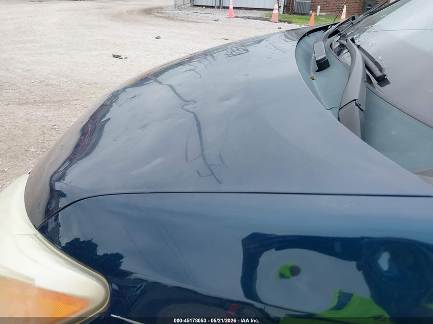 2011 Toyota Sienna VIN 5TDKK3DCXBS095028 IAAI salvage auction — HAIL, Clear (Missouri), sold $1,350 on 2026-07-13 (photo 6)