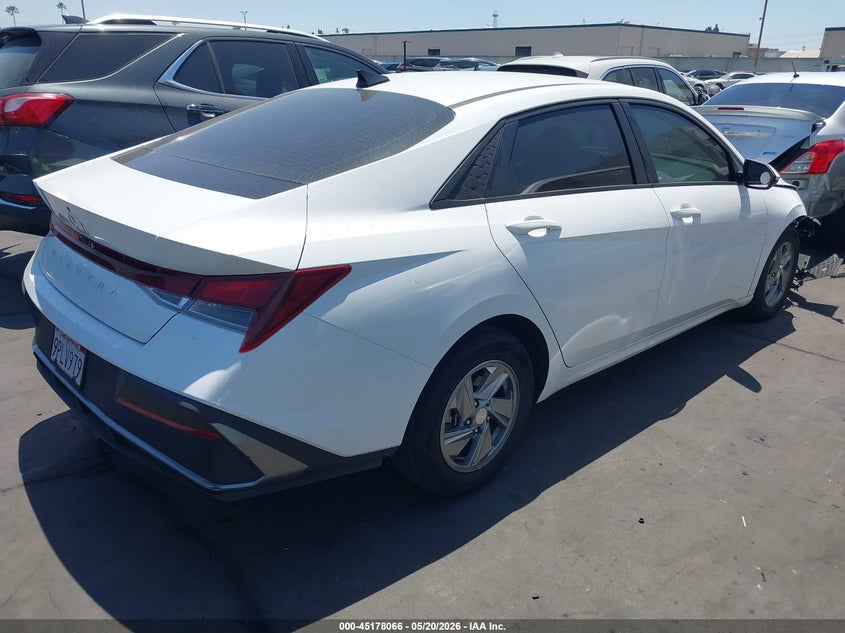2025 Hyundai Elantra VIN KMHLL4DG4SU862065 IAAI salvage auction — RIGHT FRONT, Salvage Certificate (California), sold $5,700 on 2026-07-08 (photo 4)