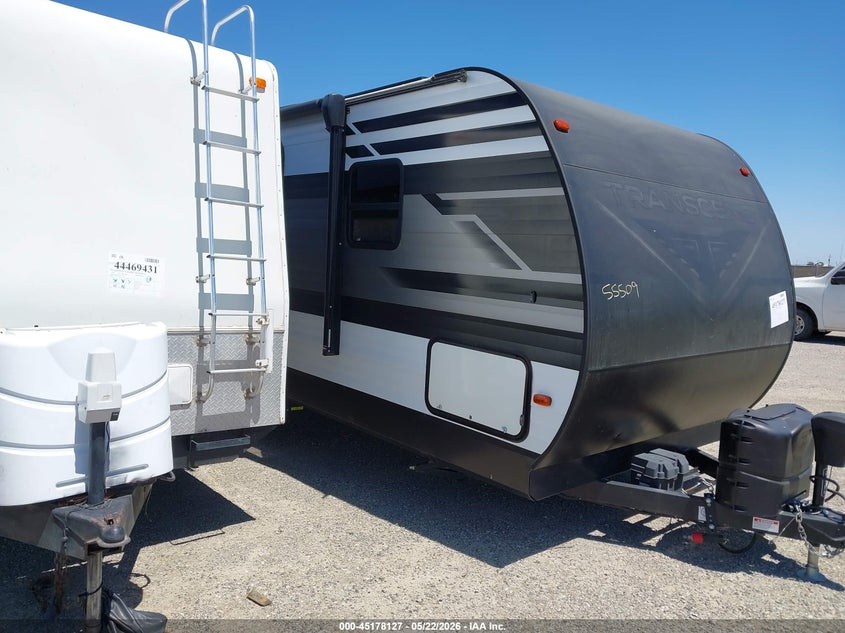 2021 Grand design Other VIN 573TT3029M8816101 IAAI salvage auction — THEFT, Clear - Dealer Only (California), sold $1,100 on 2026-07-29 (photo 1)
