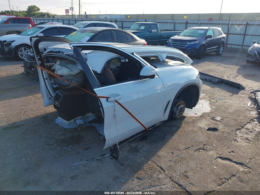 2020 BMW X5 VIN 5UXCR6C09L9B36002 IAAI salvage auction — ROLLOVER, Non-Repairable (Texas), sold $1,100 on 2026-07-29 (photo 4)