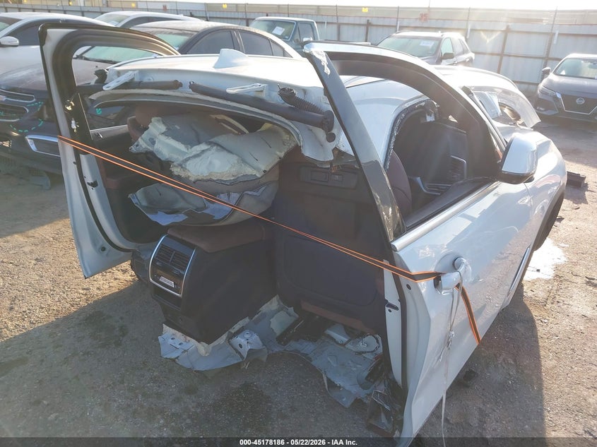 2020 BMW X5 VIN 5UXCR6C09L9B36002 IAAI salvage auction — ROLLOVER, Non-Repairable (Texas), sold $1,100 on 2026-07-29 (photo 8)