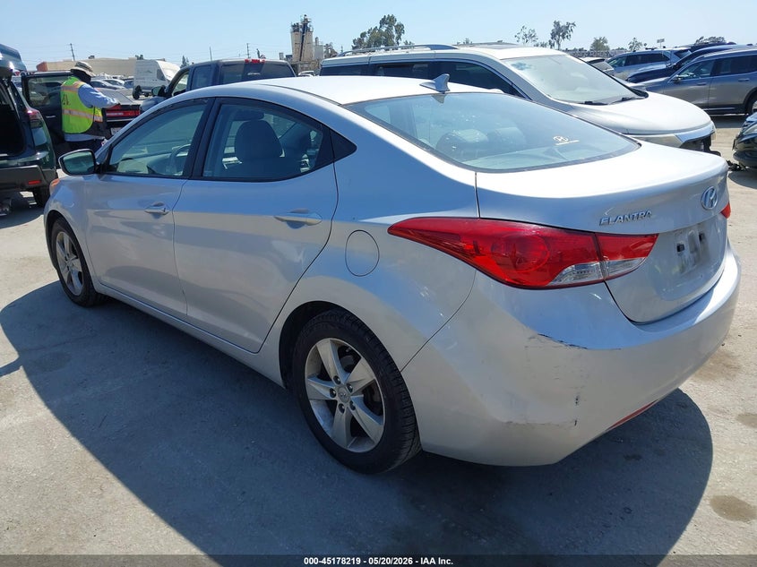 2013 Hyundai Elantra VIN KMHDH4AE4DU847724 IAAI salvage auction — RIGHT FRONT, Salvage (California), sold $1,350 on 2026-07-29 (photo 3)
