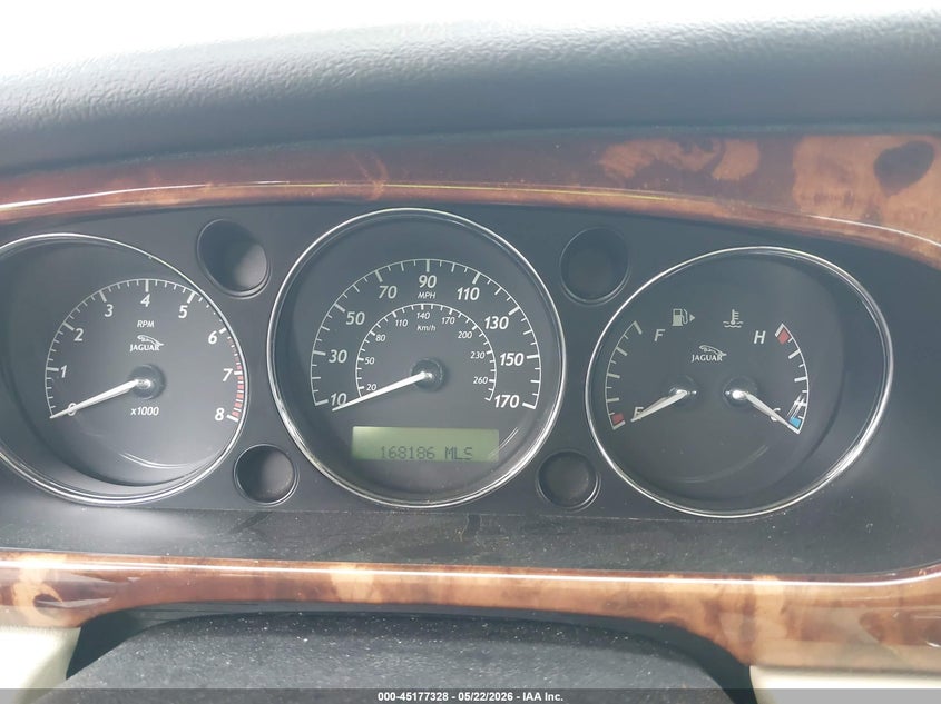 2007 Jaguar Xj series VIN SAJWA79B27SH14817 IAAI salvage auction — RIGHT FRONT, Salvage (Iowa), sold $600 on 2026-07-28 (photo 7)