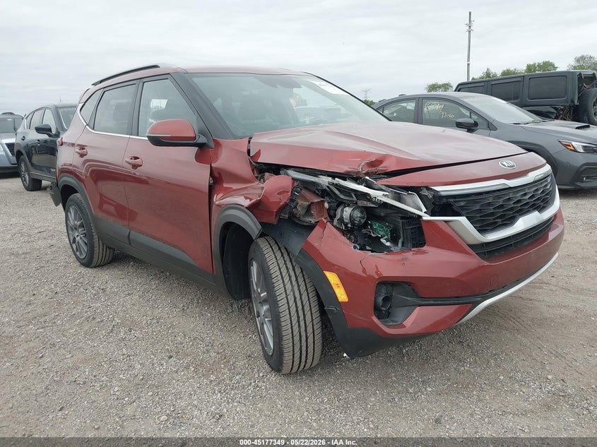 2021 Kia Seltos VIN KNDEU2AA0M7114252 IAAI salvage auction — REAR END, Salvage (Illinois), sold $2,700 on 2026-07-29 (photo 1)