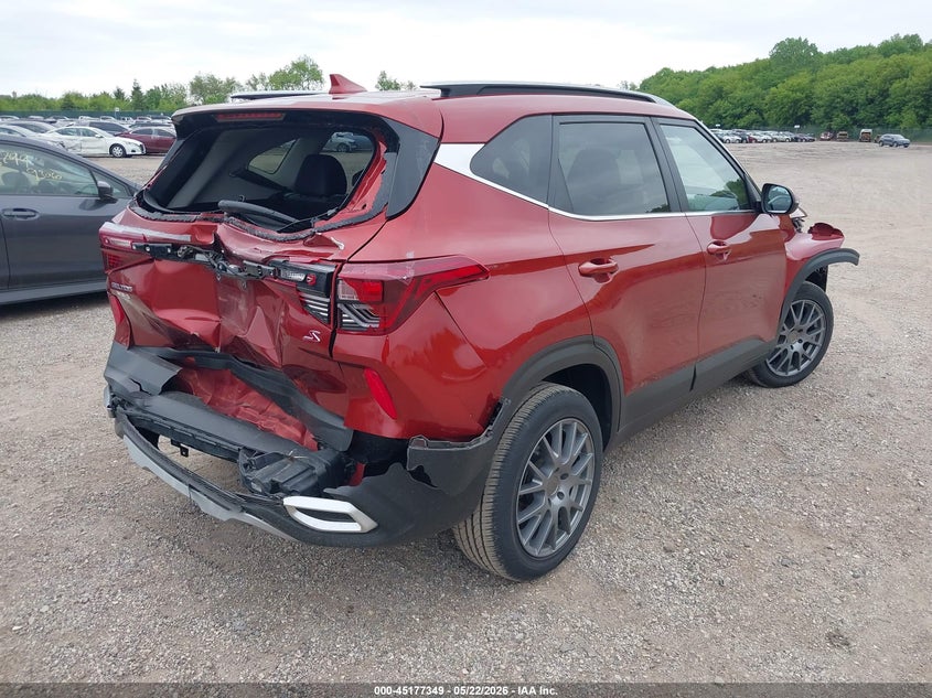 2021 Kia Seltos VIN KNDEU2AA0M7114252 IAAI salvage auction — REAR END, Salvage (Illinois), sold $2,700 on 2026-07-29 (photo 4)