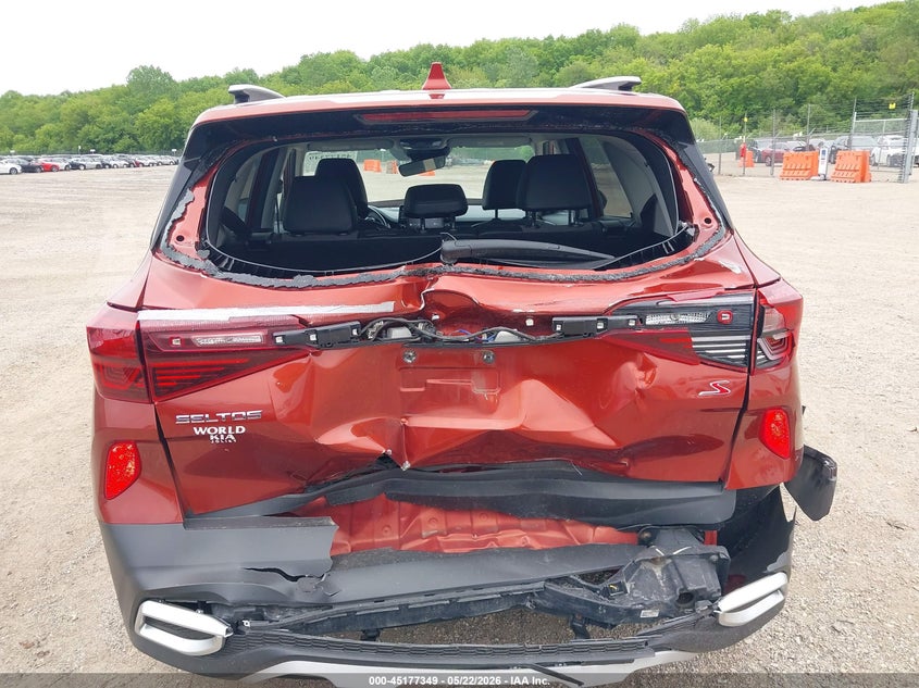 2021 Kia Seltos VIN KNDEU2AA0M7114252 IAAI salvage auction — REAR END, Salvage (Illinois), sold $2,700 on 2026-07-29 (photo 6)