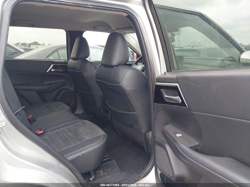 2024 Mitsubishi Outlander VIN JA4J3VA81RZ012965 IAAI salvage auction — HAIL, Original (Texas), sold $10,900 on 2026-07-28 (photo 8)