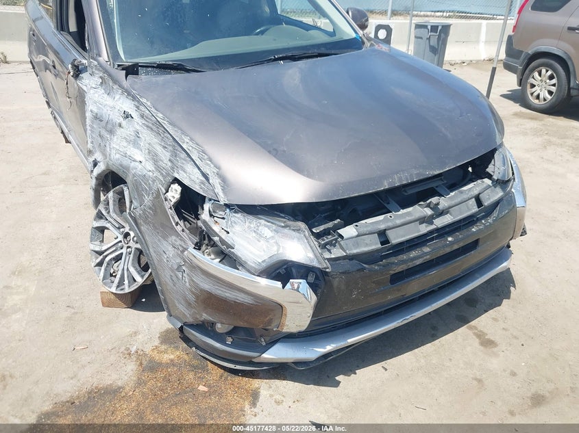 2017 Mitsubishi Outlander VIN JA4AD3A34HZ034608 IAAI salvage auction — FRONT & REAR, Salvage (California), sold $700 on 2026-09-04 (photo 6)