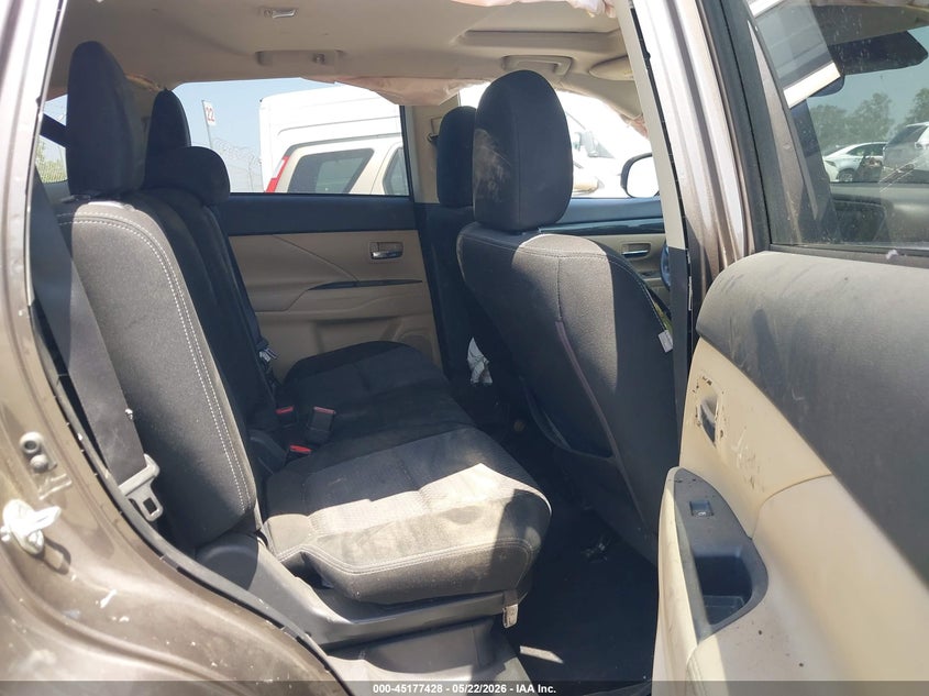 2017 Mitsubishi Outlander VIN JA4AD3A34HZ034608 IAAI salvage auction — FRONT & REAR, Salvage (California), sold $700 on 2026-09-04 (photo 8)