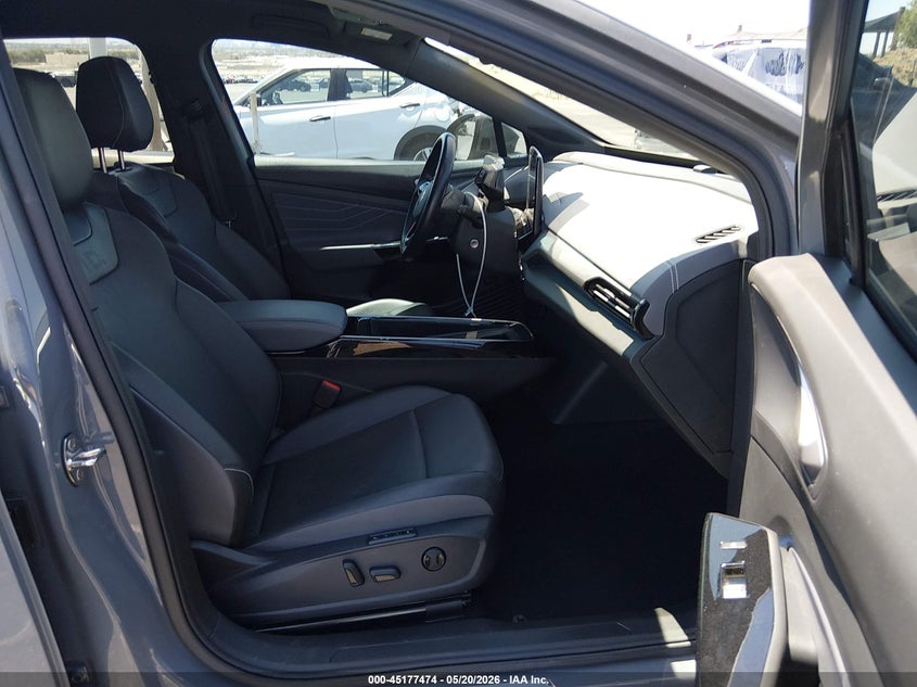 2023 Volkswagen Id.4 VIN 1V2VMPE87PC050161 IAAI salvage auction — FRONT END, Salvage (Nevada), sold $11,000 on 2026-08-01 (photo 5)