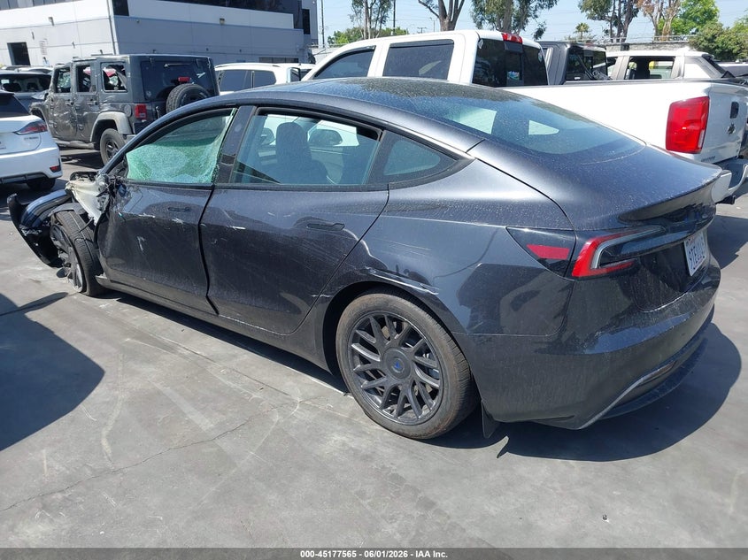 2025 Tesla Model 3 VIN 5YJ3E1EA9SF998711 IAAI salvage auction — SIDE, Salvage Title, sold $11,900 on 2026-07-22 (photo 3)