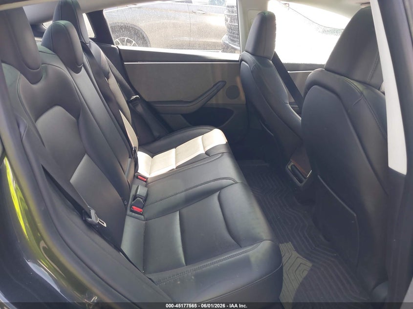 2025 Tesla Model 3 VIN 5YJ3E1EA9SF998711 IAAI salvage auction — SIDE, Salvage Title, sold $11,900 on 2026-07-22 (photo 8)