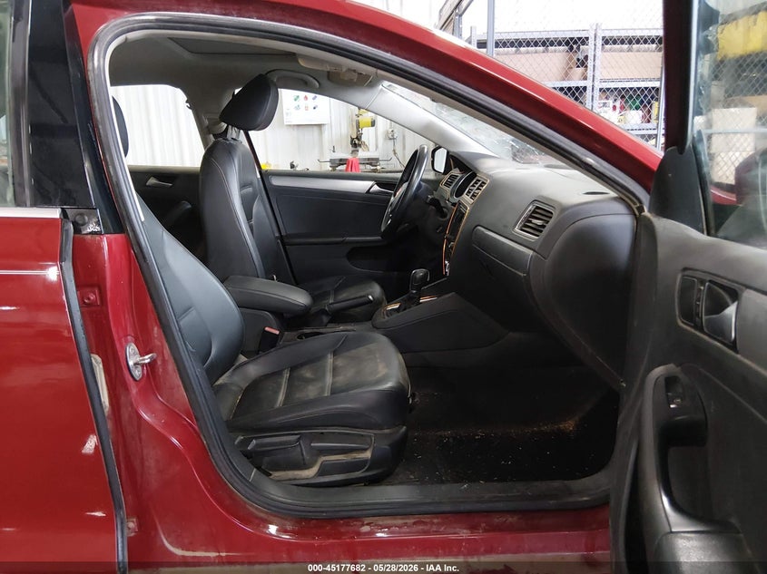2017 Volkswagen Jetta VIN 3VWDB7AJXHM232493 IAAI salvage auction — HAIL, Salvage (Kansas), sold $2,825 on 2026-07-31 (photo 5)