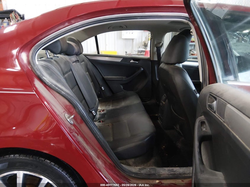 2017 Volkswagen Jetta VIN 3VWDB7AJXHM232493 IAAI salvage auction — HAIL, Salvage (Kansas), sold $2,825 on 2026-07-31 (photo 8)