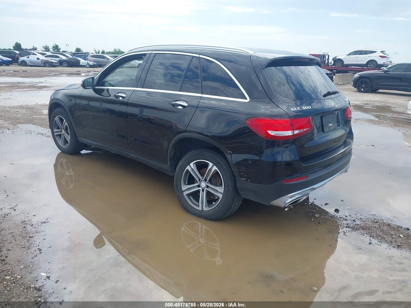 2016 Mercedes-benz Glc VIN WDC0G4KBXGF082712 IAAI salvage auction — REAR END, Salvage Title, sold $6,500 on 2026-07-22 (photo 3)