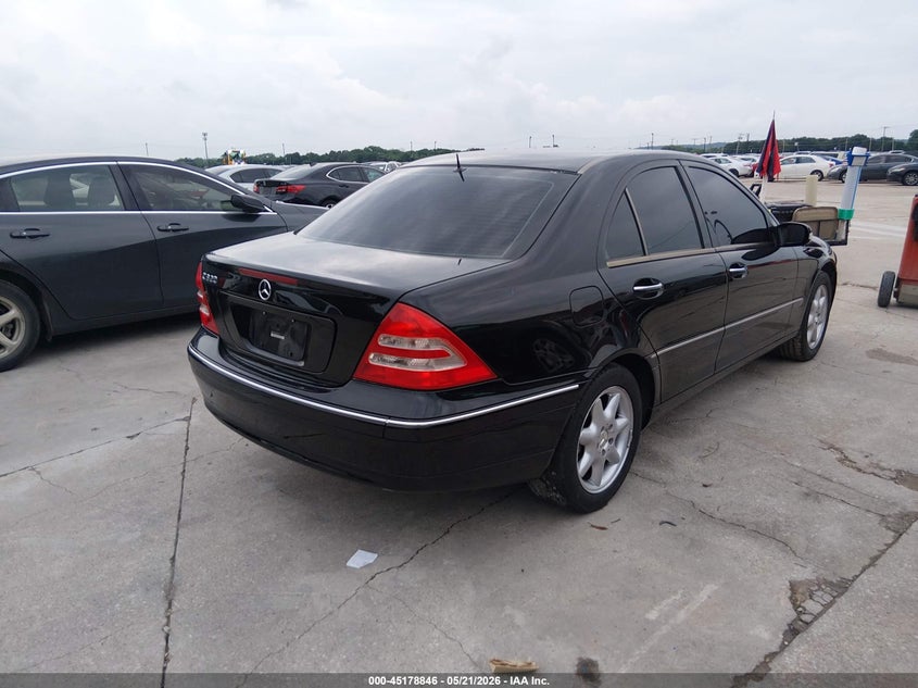 2002 Mercedes-benz C class VIN WDBRF64J42F236516 IAAI salvage auction — NORMAL WEAR, Original (Texas), sold $250 on 2026-07-29 (photo 4)