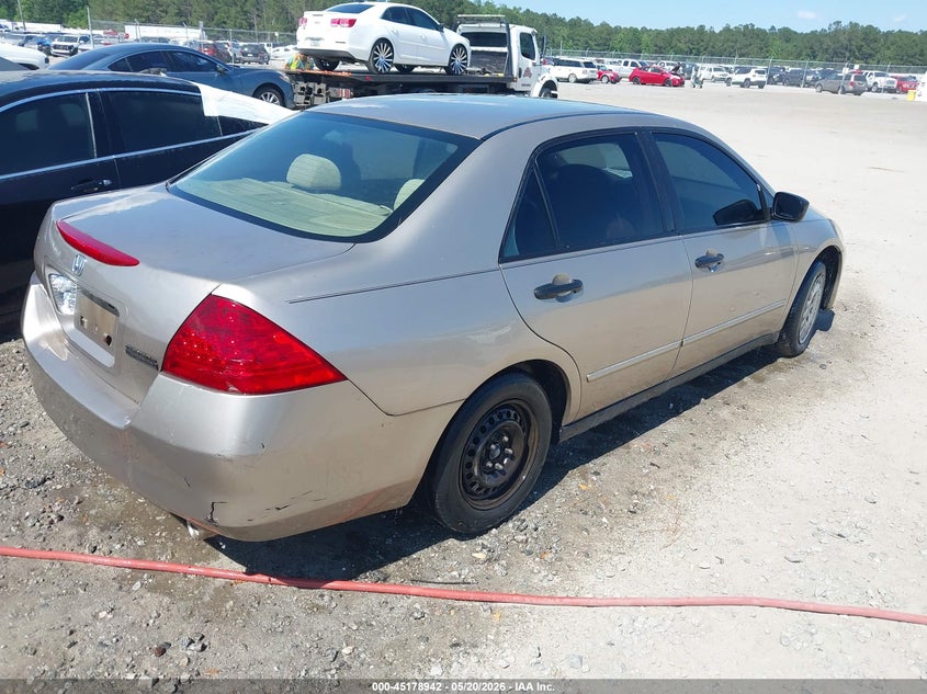 2007 Honda Accord VIN JHMCM56127C012186 IAAI salvage auction — REAR END, Repossession Paperwork (Georgia), sold $625 on 2026-07-10 (photo 4)