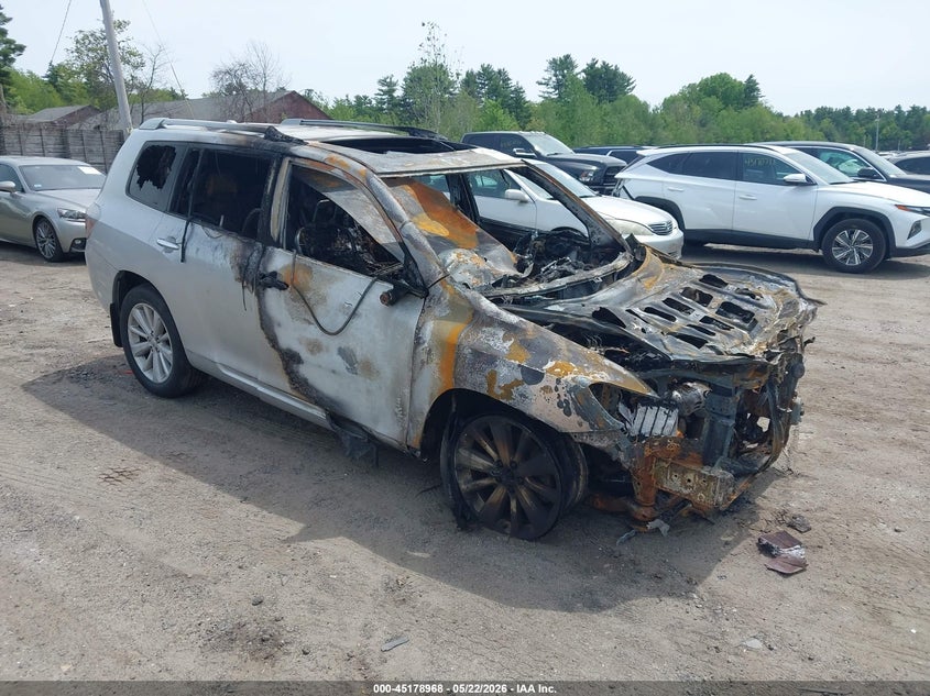 2010 Toyota Highlander hybrid VIN JTEJW3EH2A2038866 IAAI salvage auction — TOTAL BURN, Clear (Massachusetts), sold $150 on 2026-07-31 (photo 1)
