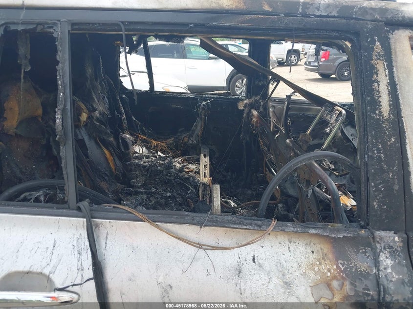 2010 Toyota Highlander hybrid VIN JTEJW3EH2A2038866 IAAI salvage auction — TOTAL BURN, Clear (Massachusetts), sold $150 on 2026-07-31 (photo 8)