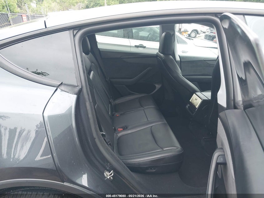 2026 Tesla Model y VIN 7SAYGDEE9TA390998 IAAI salvage auction — FRONT END, Salvage (Kansas), sold $24,200 on 2026-07-22 (photo 7)