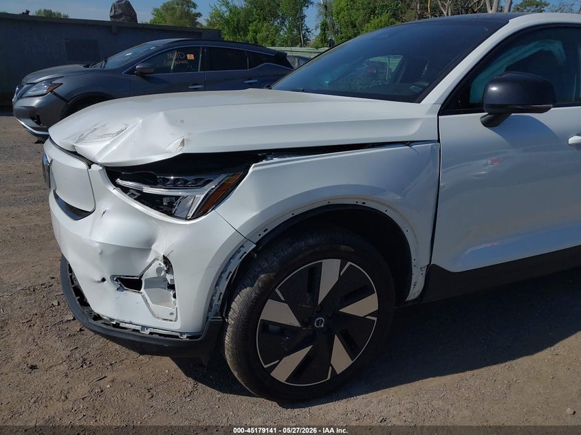 2024 Volvo C40 VIN YV4ER3GK8R2097824 IAAI salvage auction — FRONT END, Salvage Title, sold $9,250 on 2026-07-16 (photo 6)