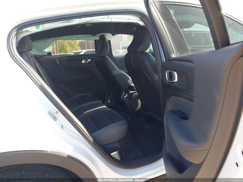 2024 Volvo C40 VIN YV4ER3GK8R2097824 IAAI salvage auction — FRONT END, Salvage Title, sold $9,250 on 2026-07-16 (photo 8)