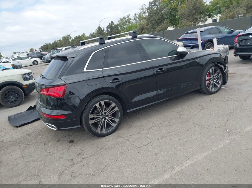 2018 Audi Sq5 VIN WA1C4AFY5J2098205 IAAI salvage auction — RIGHT FRONT, Salvage Title, sold $7,900 on 2026-08-17 (photo 4)