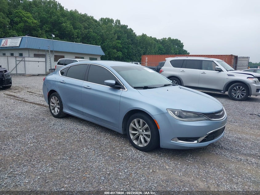 2015 Chrysler 200 VIN 1C3CCCCB2FN612672 IAAI salvage auction — NORMAL WEAR, Repossessed (Missouri), sold $275 on 2026-07-09 (photo 1)