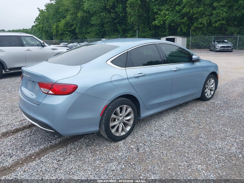 2015 Chrysler 200 VIN 1C3CCCCB2FN612672 IAAI salvage auction — NORMAL WEAR, Repossessed (Missouri), sold $275 on 2026-07-09 (photo 4)