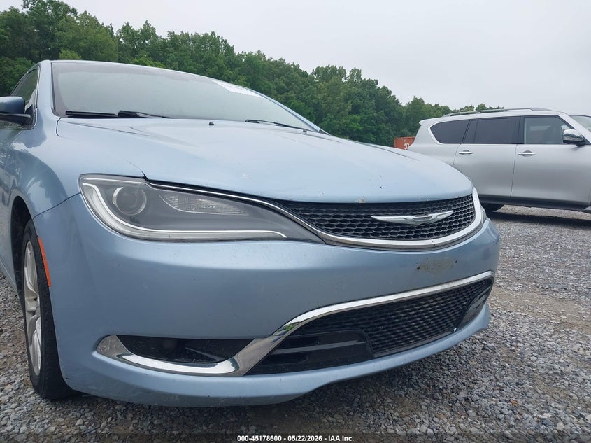 2015 Chrysler 200 VIN 1C3CCCCB2FN612672 IAAI salvage auction — NORMAL WEAR, Repossessed (Missouri), sold $275 on 2026-07-09 (photo 6)